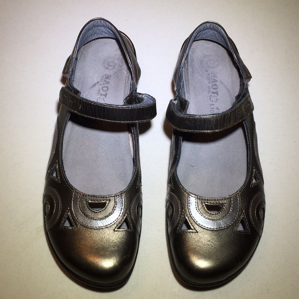 Naot Loafer